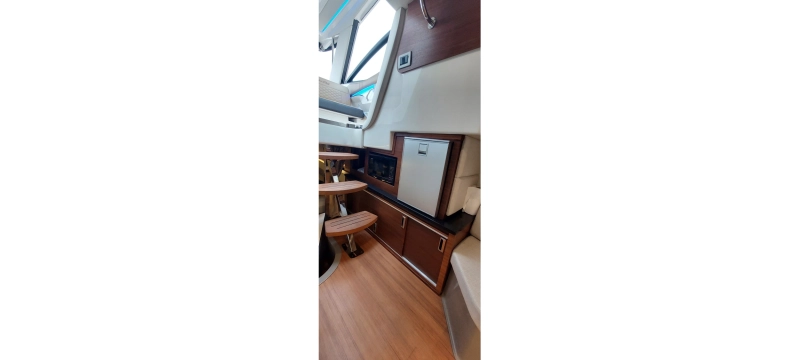 Sea Ray sundancer 320 2020
