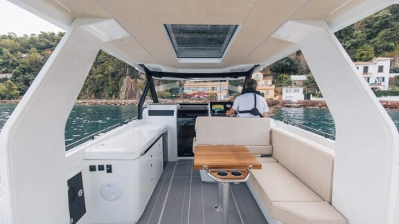 Quarken 35 Sport Tourer 2025