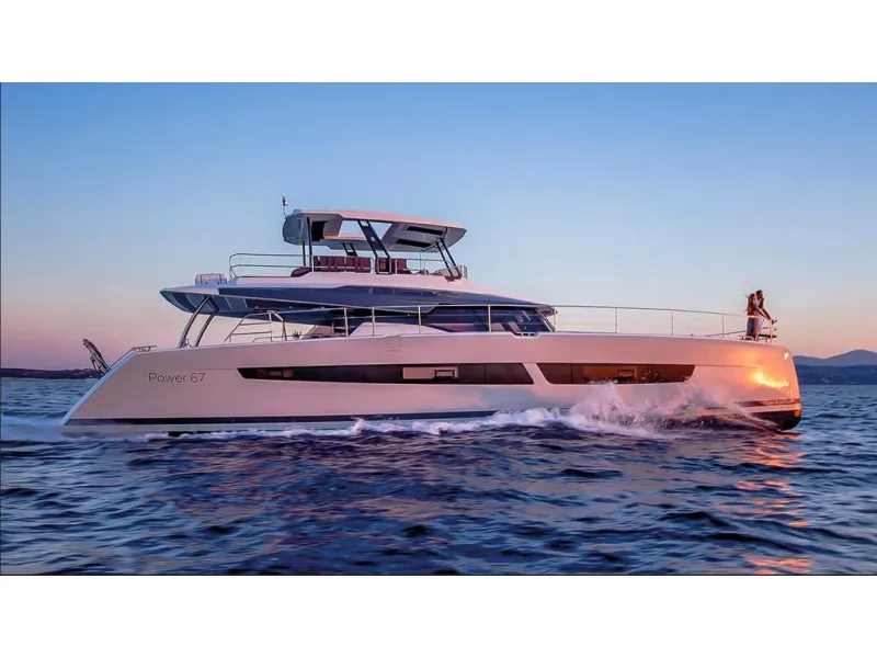 Fountaine Pajot Power 67 2025
