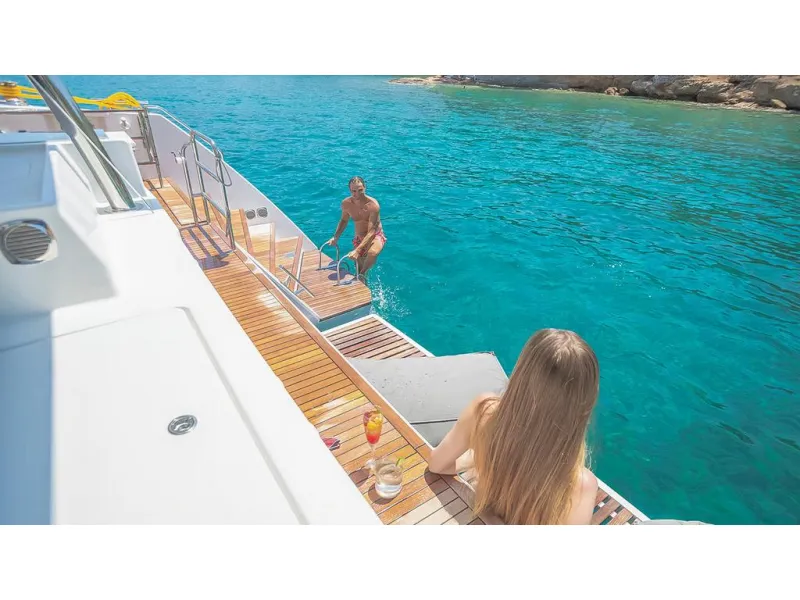 Fountaine Pajot Power 67 2025