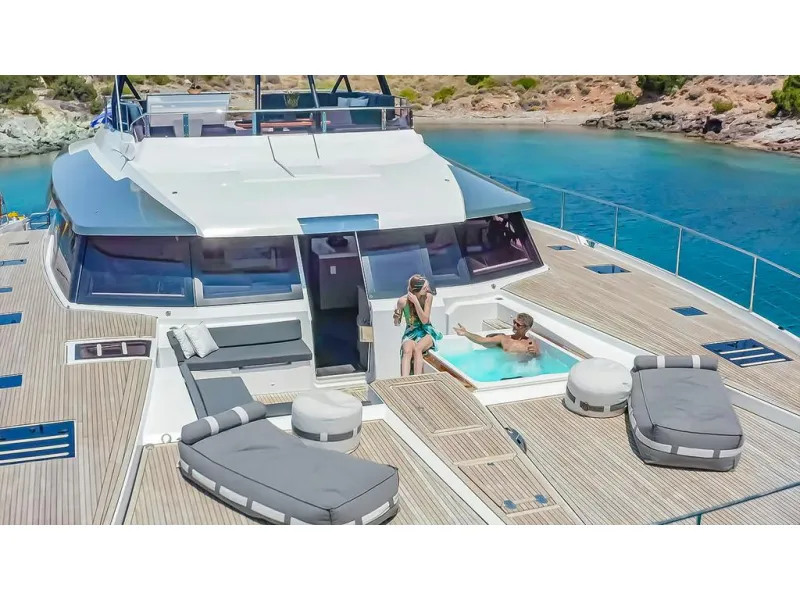 Fountaine Pajot Power 67 2025