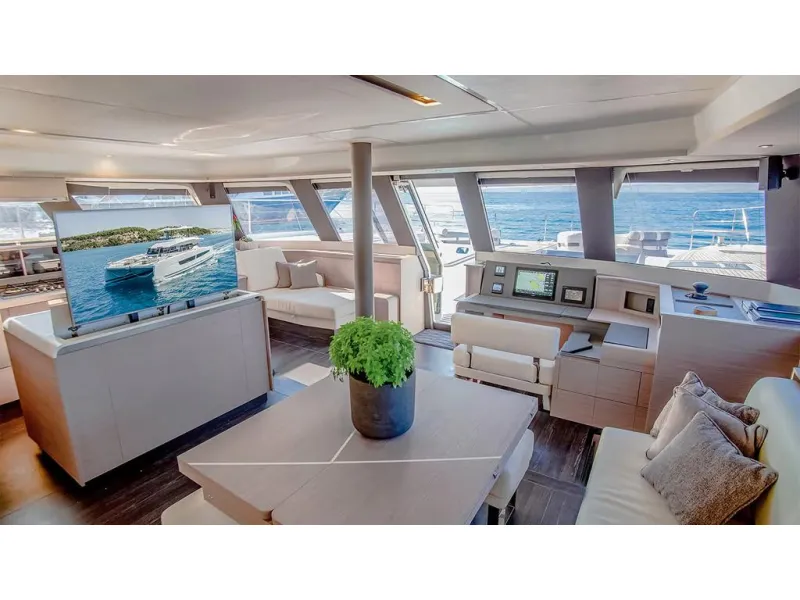 Fountaine Pajot Power 67 2025