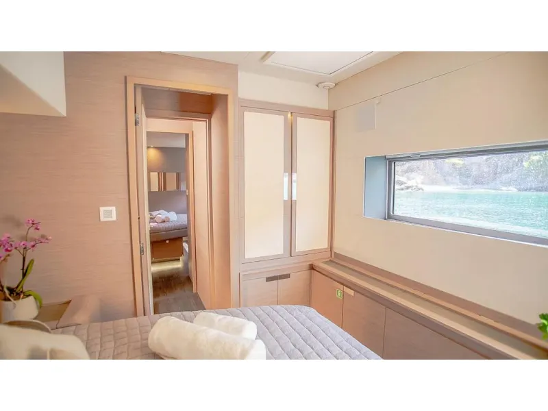 Fountaine Pajot Power 67 2025
