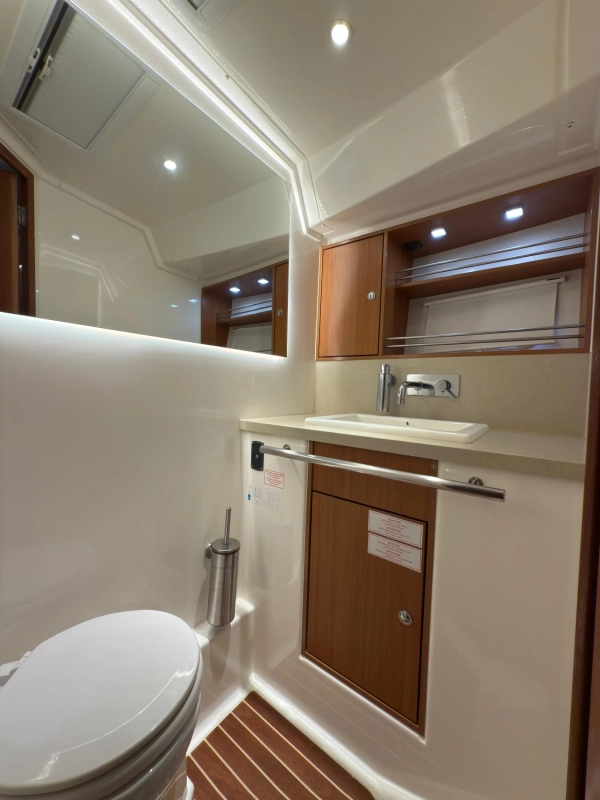 Bavaria 43 Sport 2012