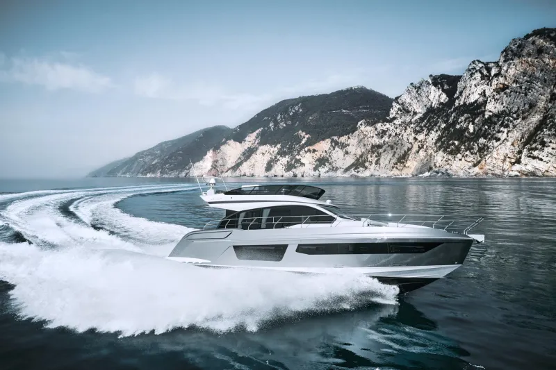 Azimut Fly 53 2025