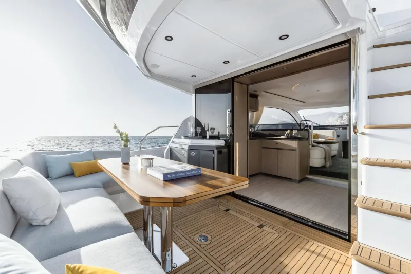 Azimut Fly 53 2025