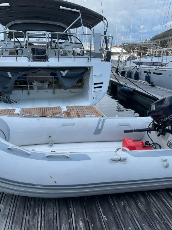 Jeanneau 64 2015