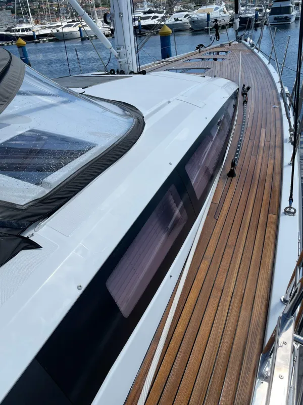 Jeanneau 64 2015