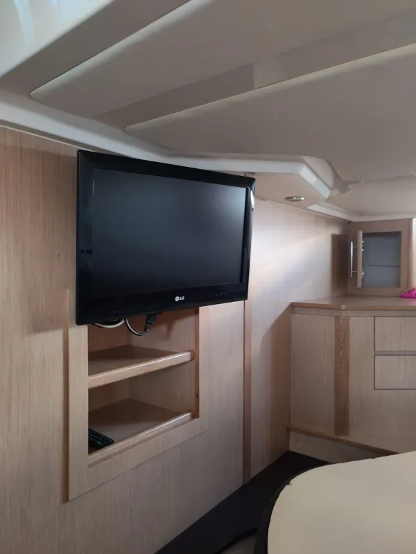 Mano Marine 42.50 2010