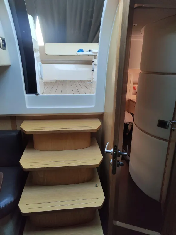 Mano Marine 42.50 2010