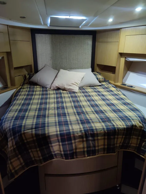 Mano Marine 42.50 2010