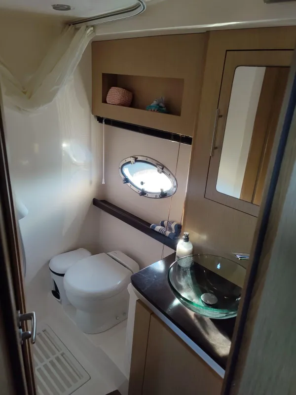 Mano Marine 42.50 2010