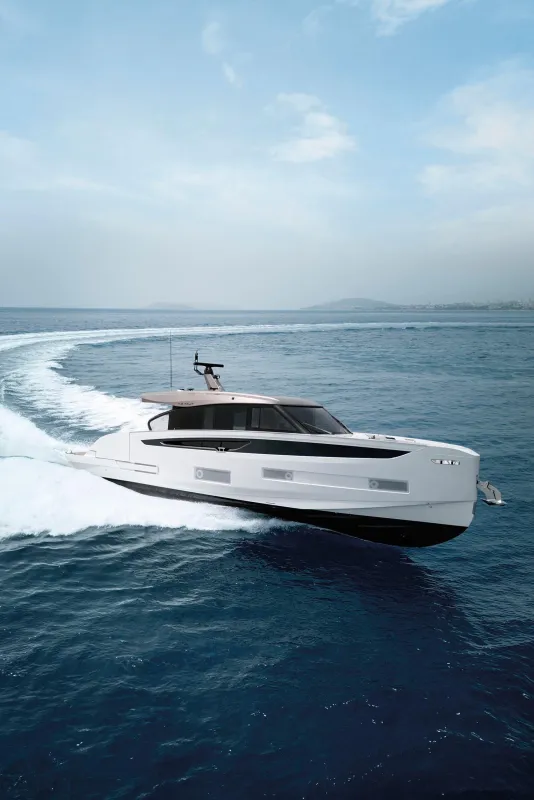 Azimut Seadeck 6 2025