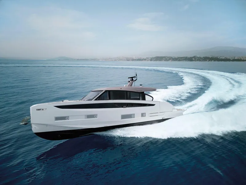 Azimut Seadeck 6 2025
