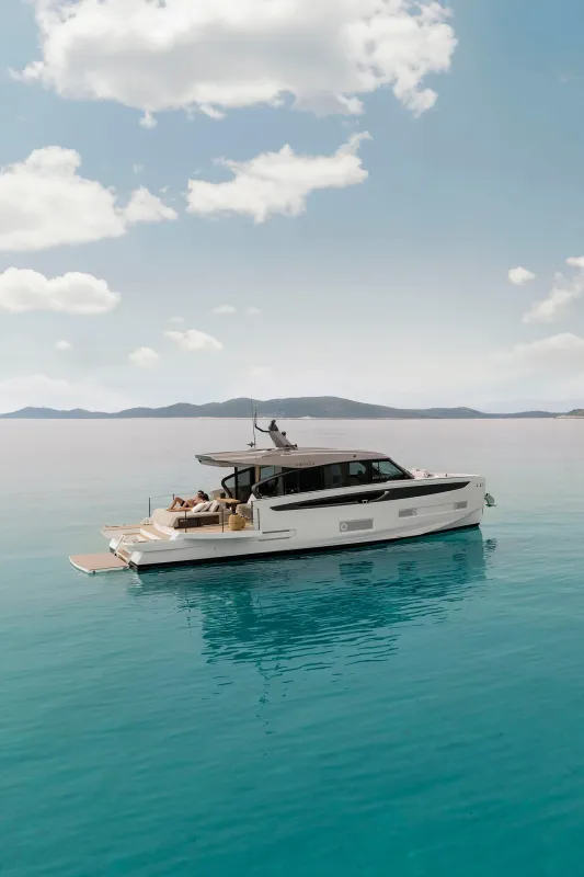 Azimut Seadeck 6 2025