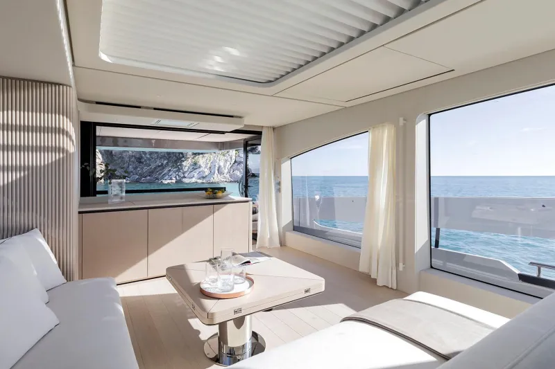 Azimut Seadeck 6 2025