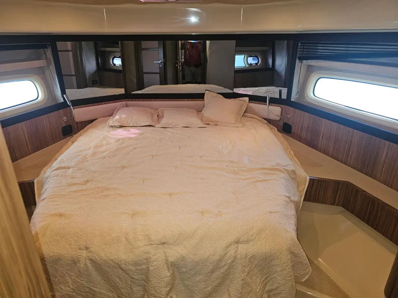 Azimut Magellano 43 2014