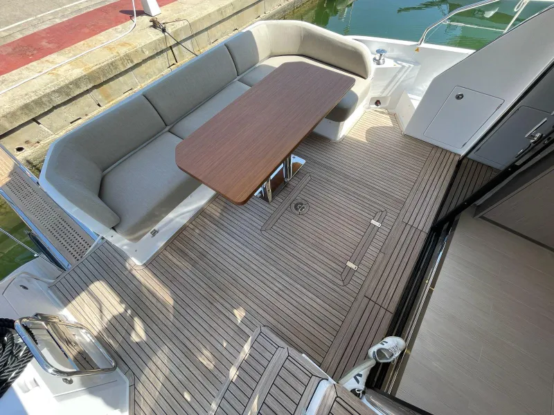 Azimut Fly 53 2025