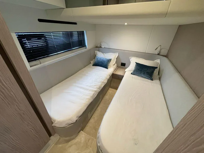 Azimut Fly 53 2025