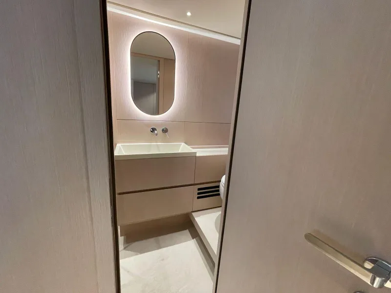 Azimut Seadeck 6 2025