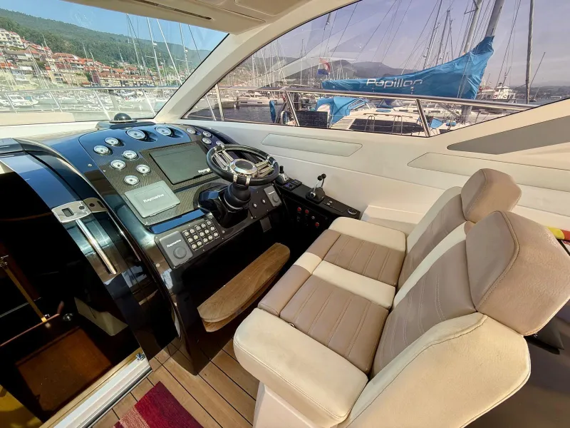 Mano Marine 42.50 2010