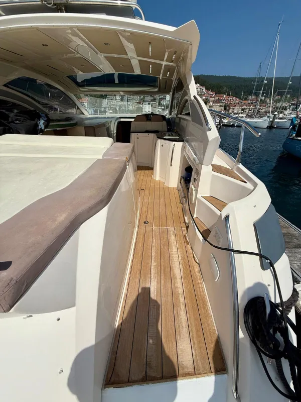 Mano Marine 42.50 2010