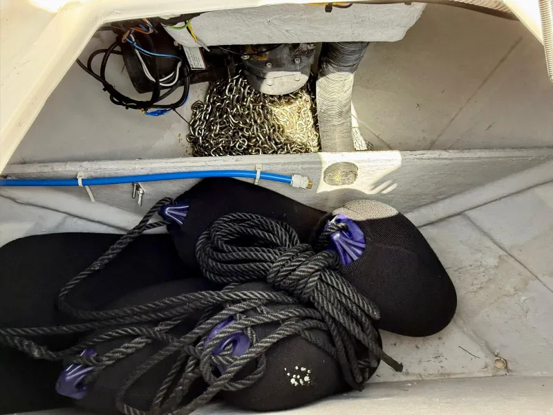 Mano Marine 42.50 2010