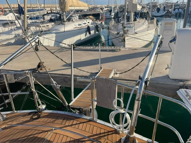 Northwind 435 1989