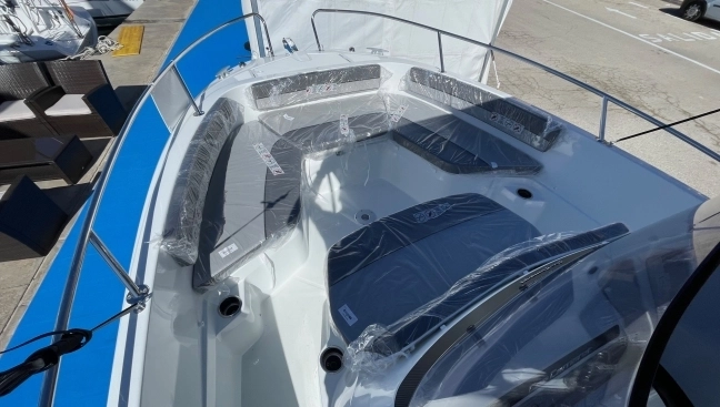 Jeanneau Cap Camarat 6.5 CC S3 2025