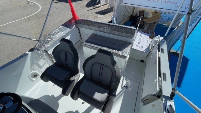 Jeanneau Cap Camarat 6.5 CC S3 2025