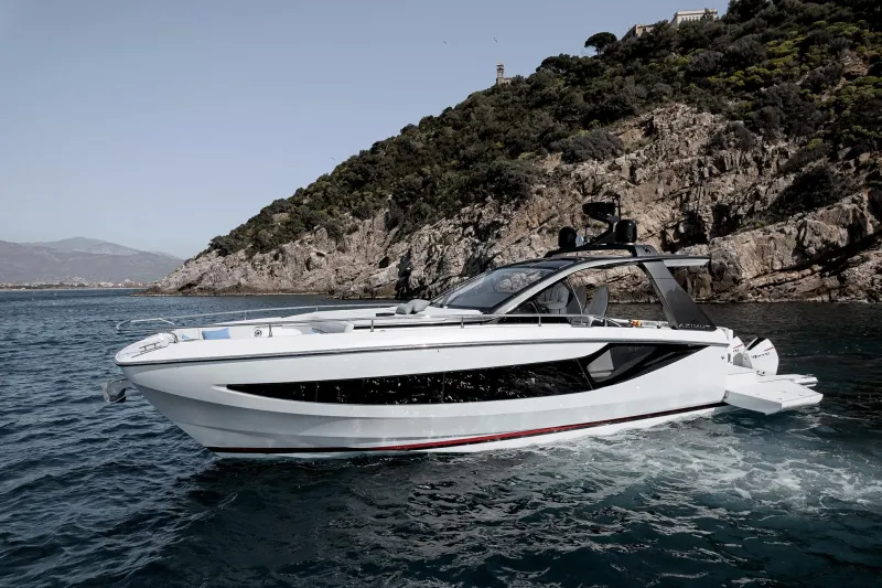 Azimut Verve 42 2025