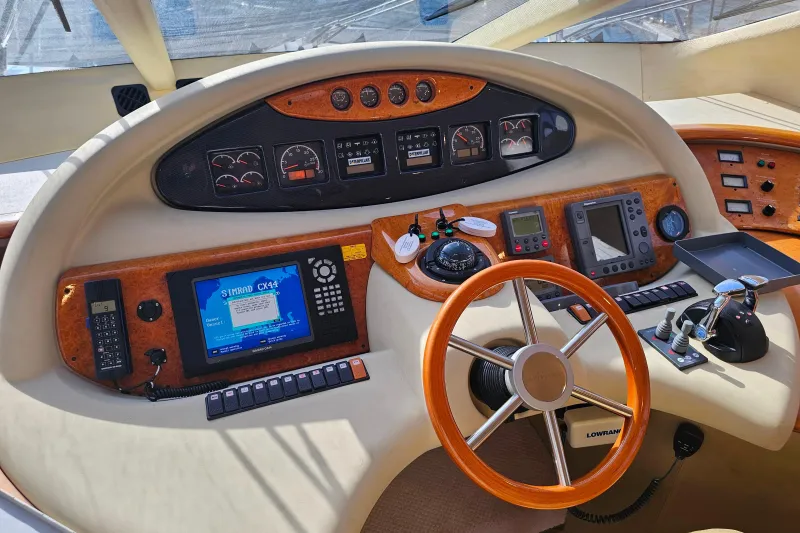 Azimut 55 2004