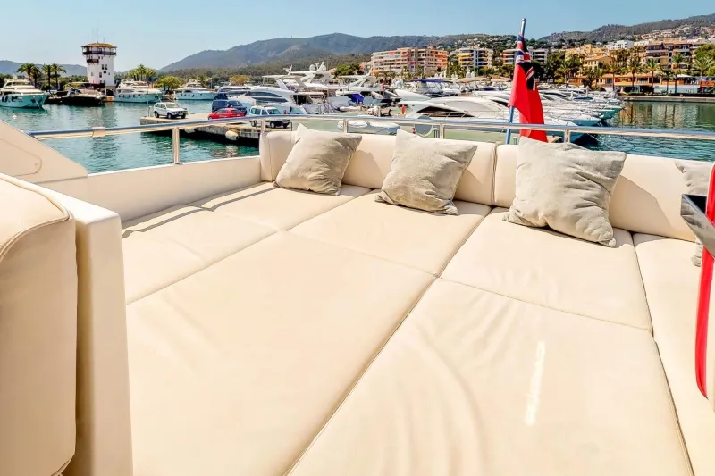 Horizon E70 - 1/8 Boat Share 2013