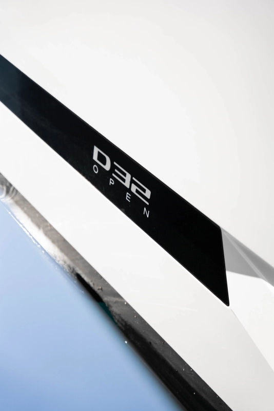 De Antonio Yachts D32 2026