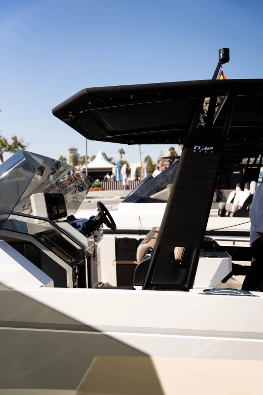 De Antonio Yachts D32 2026