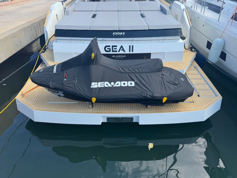 De Antonio Yachts D50 open 2025