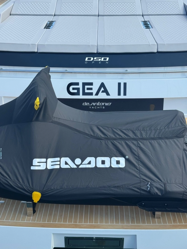 De Antonio Yachts D50 open 2025