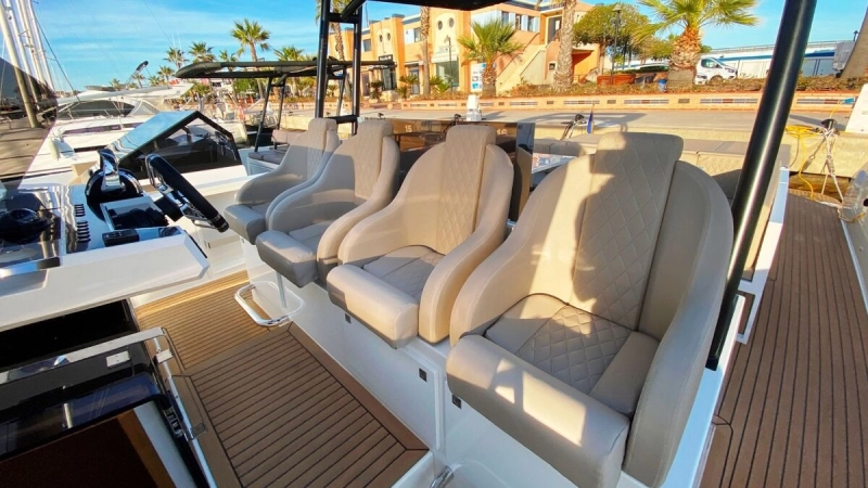 De Antonio Yachts D42 2020