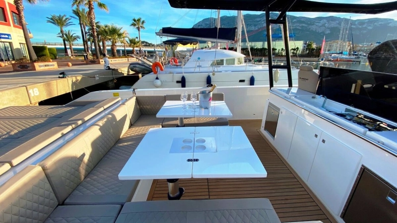 De Antonio Yachts D42 2020