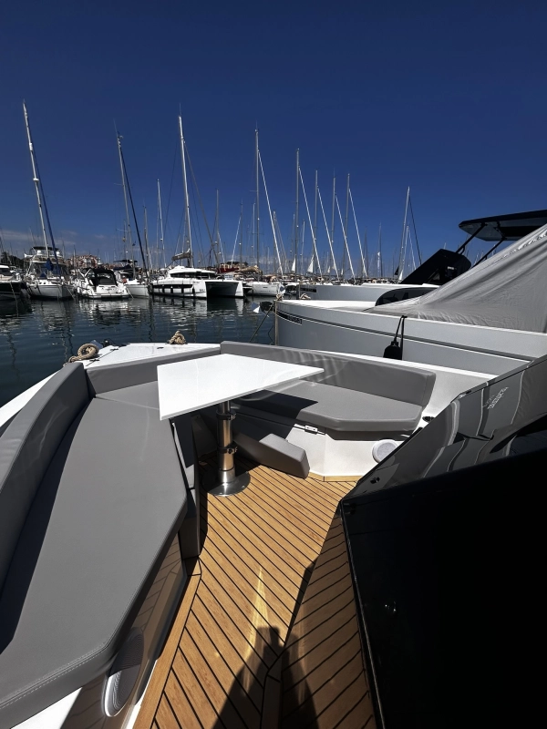 De Antonio Yachts D28 2024