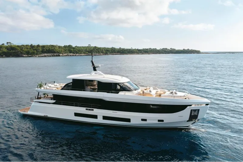 Azimut GRANDE 30M 2026