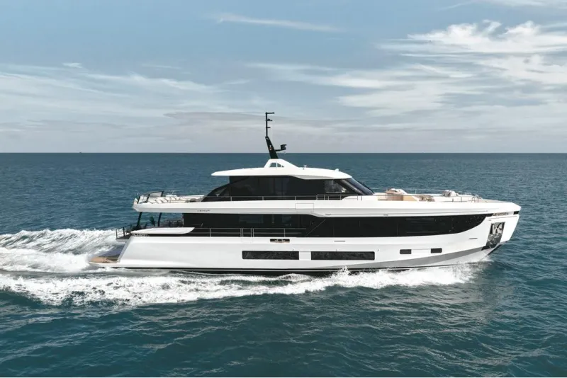 Azimut GRANDE 30M 2026