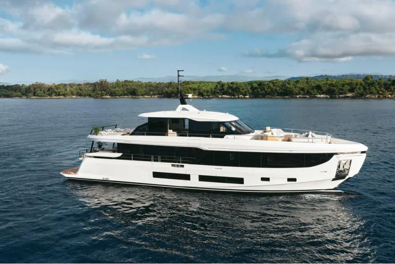 Azimut GRANDE 30M 2026