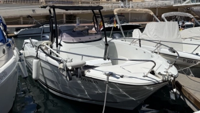 Foto del barco Jeanneau Cap Camarat 6.5 CC S3 2021