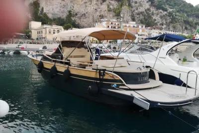 Foto del barco Nautica Esposito Positano Open 32 2024