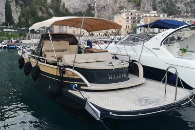 Foto del barco Nautica Esposito Positano Open 32 2024