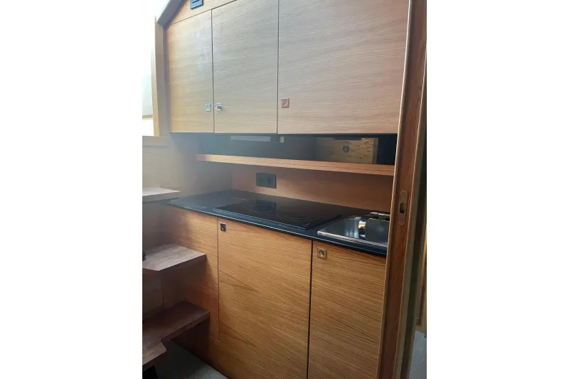 De Antonio Yachts 33cruisers 2018