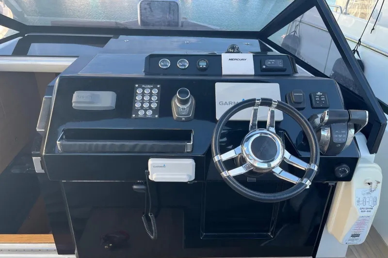 De Antonio Yachts 33cruisers 2018