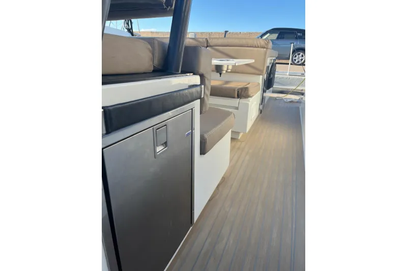 De Antonio Yachts 33cruisers 2018