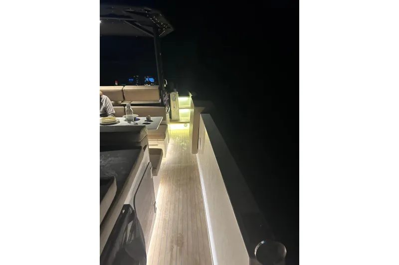 De Antonio Yachts 33cruisers 2018